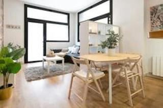 Location Appartement  N/a. Carrer de pau alsina, barcelona