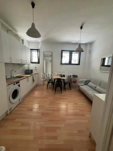 Foto 66356ee7-0a43-4180-8174-a7beb53a0e38. Alquiler piso calle del jardín de san federico, en Madrid