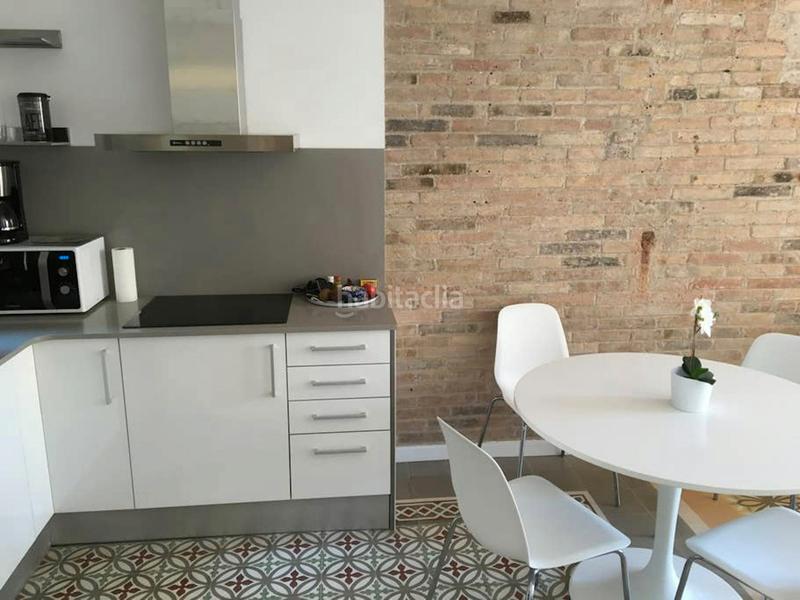Foto bd74a8fe-081a-4664-9163-4cfb854d31c1. Rent flat in El Poble Sec - Parc de Montjuïc Barcelona