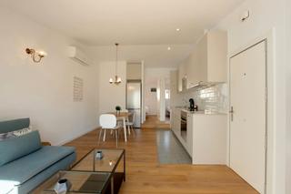 Miete Etagenwohnung  N/a. Carrer de la torre den damians, barcelona