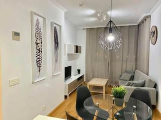 Location Appartement  N/a. Calle del puerto de pozazal, madrid