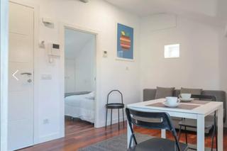 Location Appartement  N/a. Calle de jesús y maría, madrid