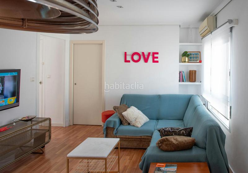 Foto 54b63911-0565-4ff4-9416-bf17d6ac1442. Rent flat with heating in Russafa Valencia