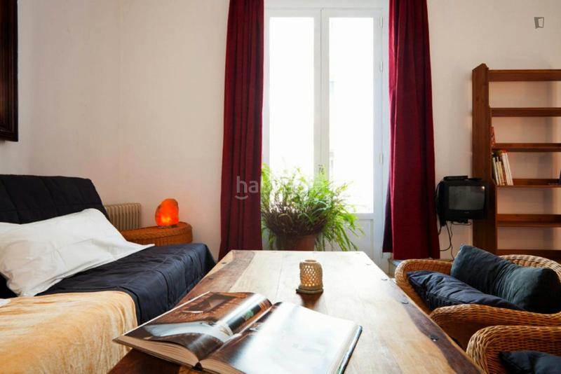 Foto 89e90872-fa9f-4f99-b464-052961ca0ec0. Miete etagenwohnung mit heizung in Raval Barcelona