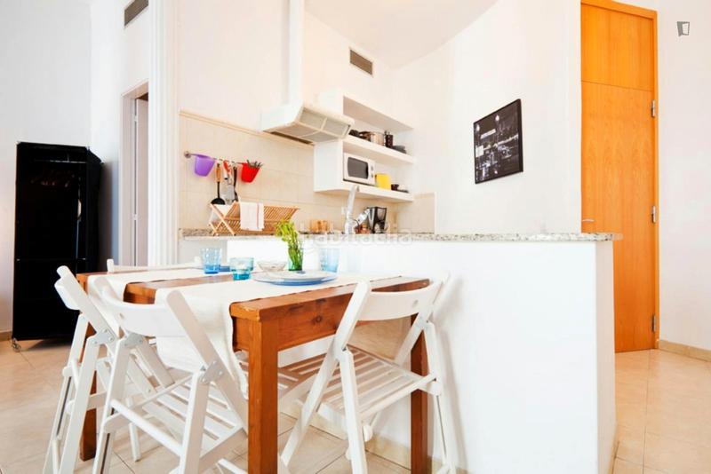 Foto ad746d54-4c0f-4735-96fe-fc25642d4cff. Miete etagenwohnung mit heizung in Raval Barcelona