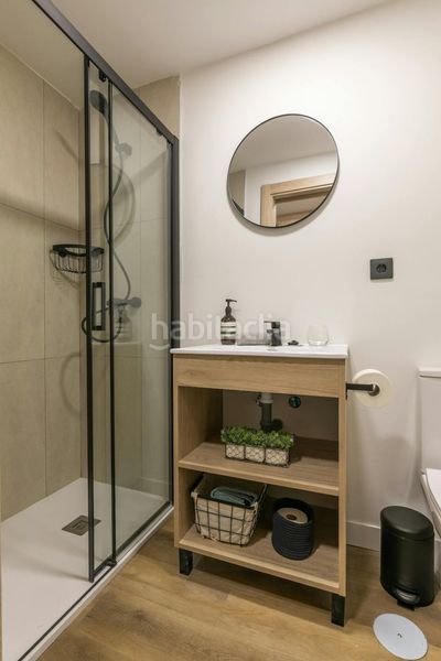 Foto eefec79b-78f9-4378-95a6-e26675534829. Lloguer edifici a Tres Olivos-Valverde Madrid