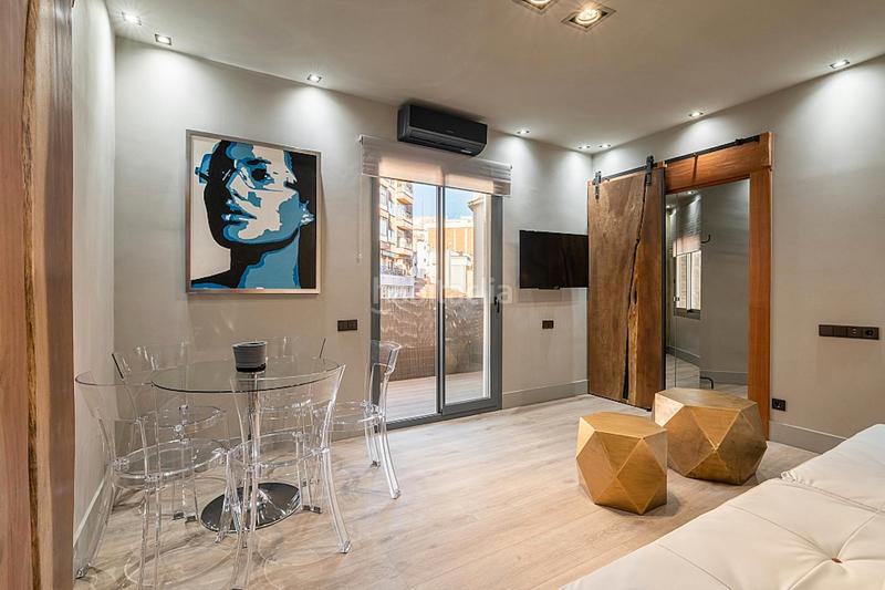 Foto f876ff50-ca36-47a0-bd59-cac187cc02a9. Rent flat with heating in Baix Guinardó Barcelona