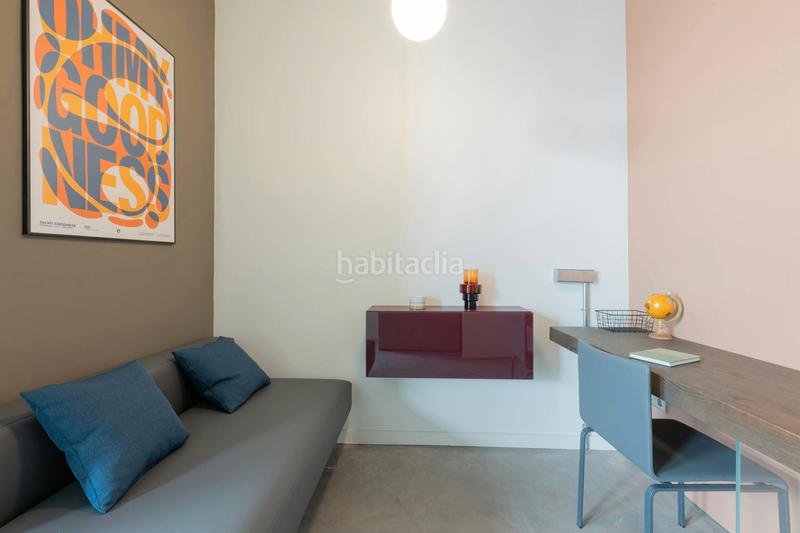 Foto 1dd5e521-cbc7-47a0-b7ec-8b8decc386bf. Alquiler piso carrer de laurora, en Raval Barcelona