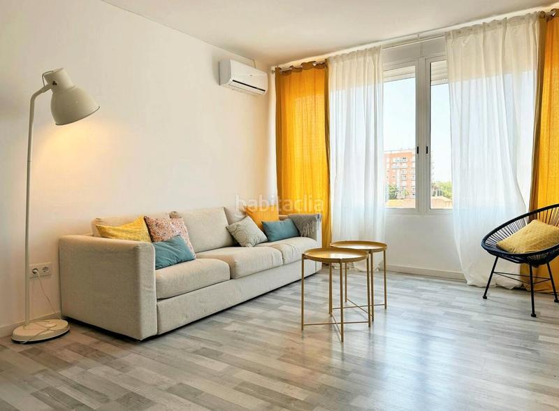 Foto 260e0fb3-cc36-4ee0-8a05-a5af26442e9a. Lloguer pis amb calefacció a Malilla Valencia