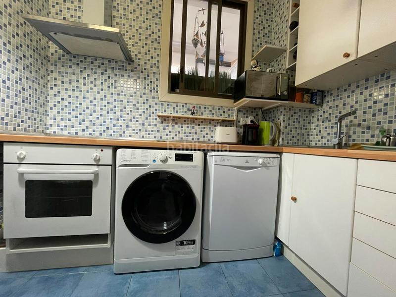 Foto 7a32df8c-6f6f-4ada-9e8d-e979ed601b0c. Alquiler piso carrer de les Tres Torres, en Tres Torres Barcelona