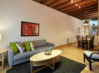 Rent Flat  N/a. Carrer de valència, barcelona