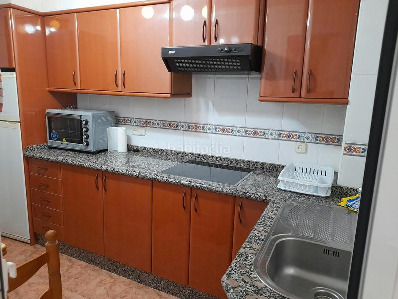 Foto 1a471448-baad-4f82-b60e-53e5e9d88b59. Lloguer pis amb calefacció aparcament a Malva Rosa Valencia