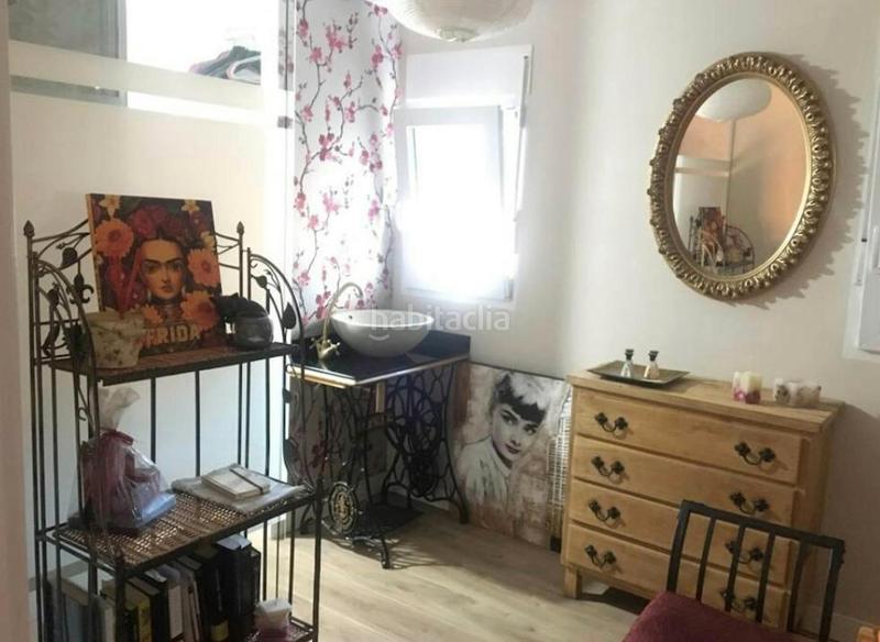 Foto 757c4bf1-7d5a-4b83-9db1-db10d8efc0d7. Rent flat with heating in Valdezarza Madrid