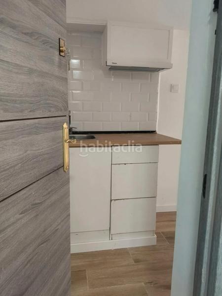 Foto 6e1d6c62-46bb-4339-bb29-b38617e1fde1. Affitto appartamento in El Raval Santa Coloma de Gramenet