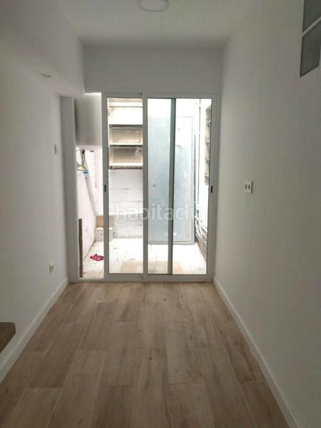 Foto db4a3568-f4b4-4d99-82a6-6f62a127b08d. Alquiler piso carrer de sant ernest, en El Raval Santa Coloma de Gramenet