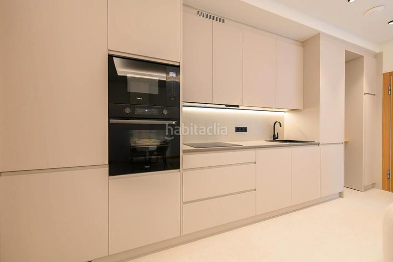 Foto 2391fa34-623e-4c9b-99e0-3c3c401c7723. Rent flat with heating parking in Puerta del Ángel Madrid