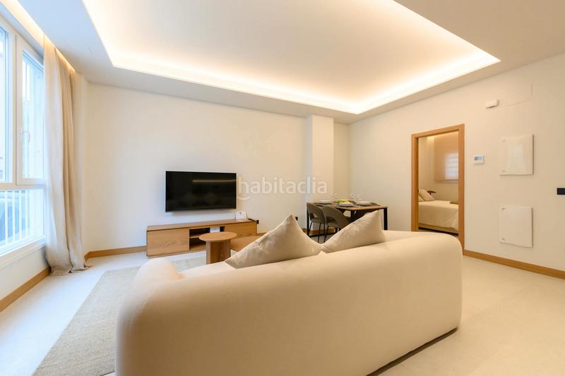 Foto a4f094f8-3a59-425f-8062-32bc33ce40e7. Rent flat with heating parking in Puerta del Ángel Madrid