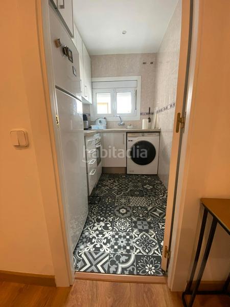 Foto 1292d3c4-4538-49cb-b984-e27e0a43e2cd. Rent flat with heating in Collblanc Hospitalet de Llobregat (L´)