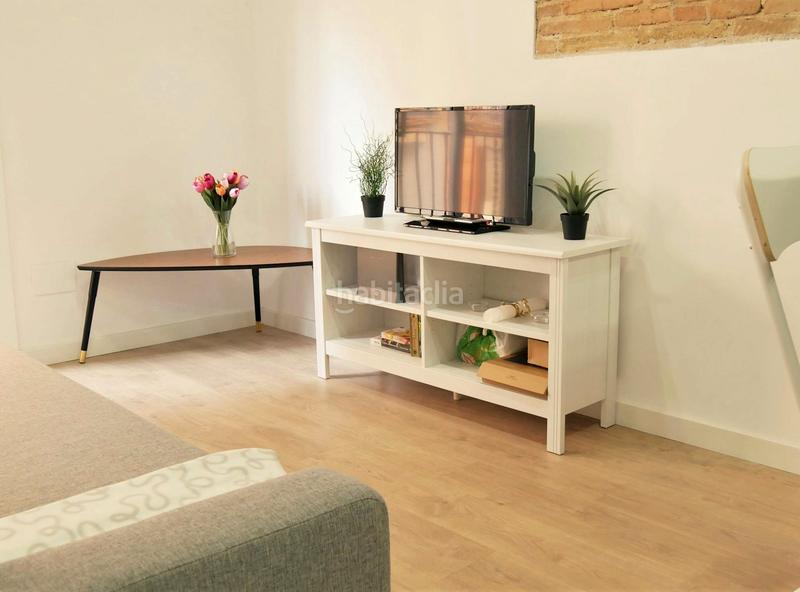 Foto 21917f5a-f416-45c6-8b21-6b0d2abaa306. Lloguer pis amb calefacció a Raval Barcelona