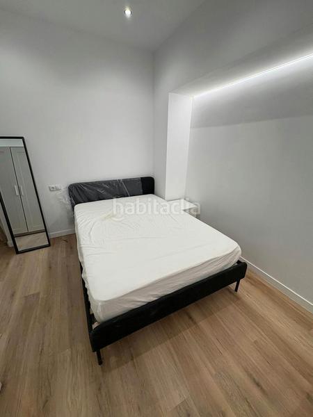 Foto bddc5f30-a293-4b9f-9d52-ffdb18288fde. Rent flat with heating in Sants Barcelona