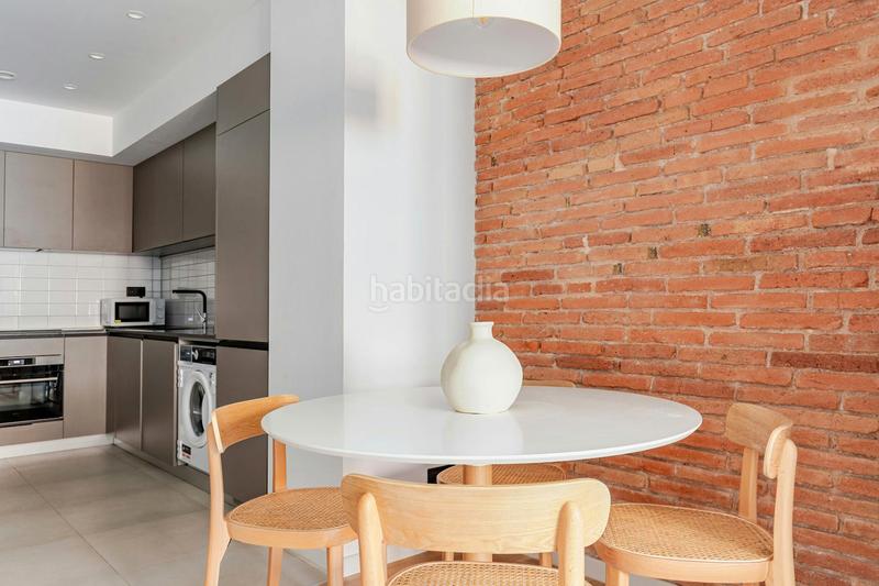 Foto 0c0d5634-df6f-4f3c-bd45-b0d15f8a10d6. Rent flat with heating in Raval Barcelona