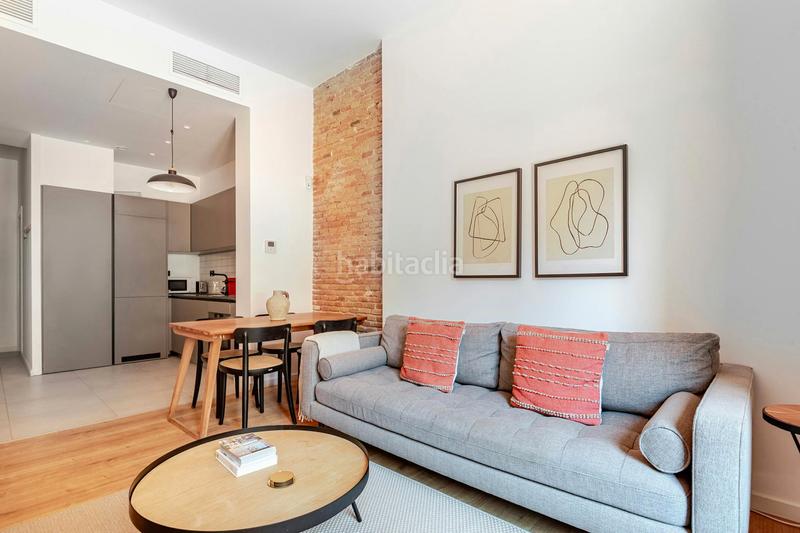 Foto a8890747-1361-4f7a-8750-3aa8800fe7b8. Affitto appartamento con riscaldamento in Raval Barcelona