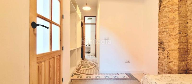 Foto 995e720d-7a27-4c3d-aa0d-a1d93fa34438. Alquiler piso carrer bernabé garcía, en Natzaret Valencia