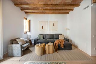 Location Appartement  N/a. Carrer de joaquín costa, barcelona