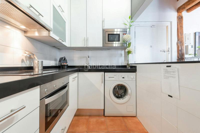 Foto 1685aa73-f990-4745-96e1-fc35a579f935. Alquiler piso calle hernán cortés, en Justicia-Chueca Madrid