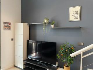 Rent Flat  N/a. Calle laguna del marquesado, madrid