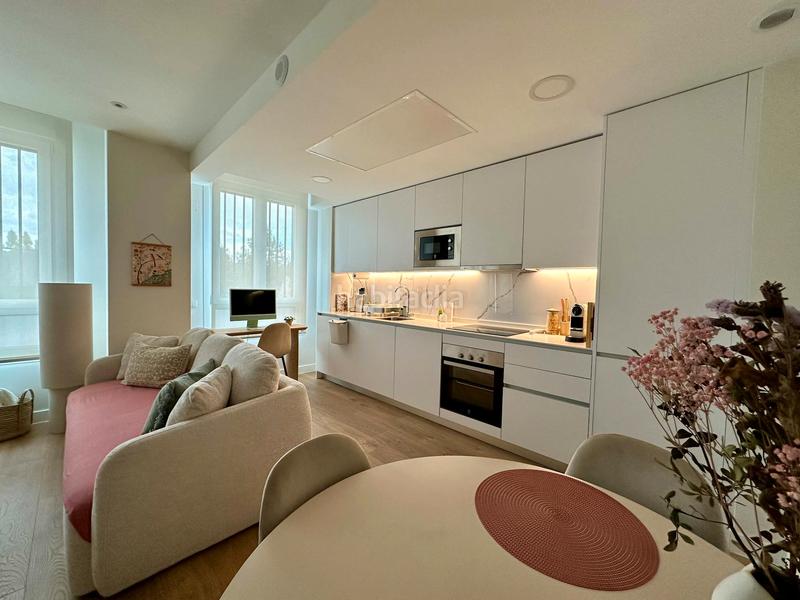 Foto 1cf9e042-8421-404e-81d5-3f79b60a79fe. Rent flat with heating parking in Almendrales Madrid