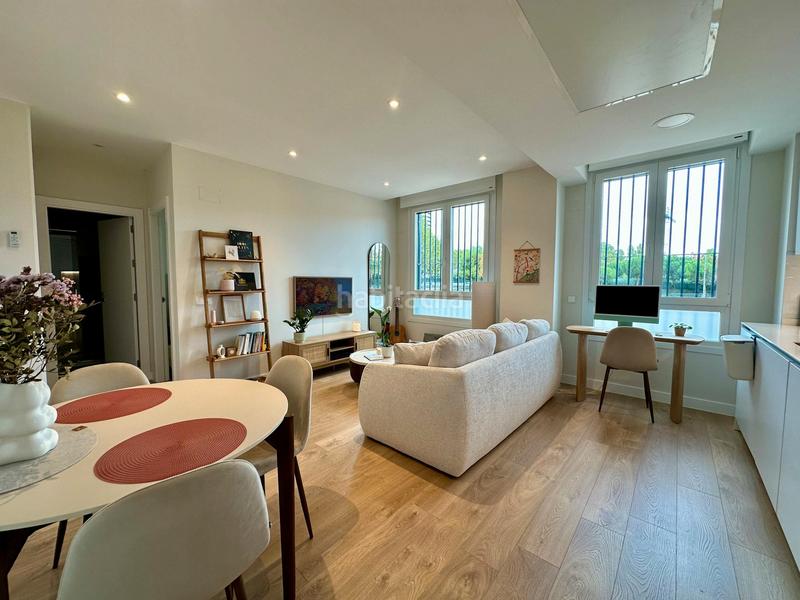 Foto 2e27b5db-1143-4ee0-ac70-2168b082796c. Rent flat with heating parking in Almendrales Madrid