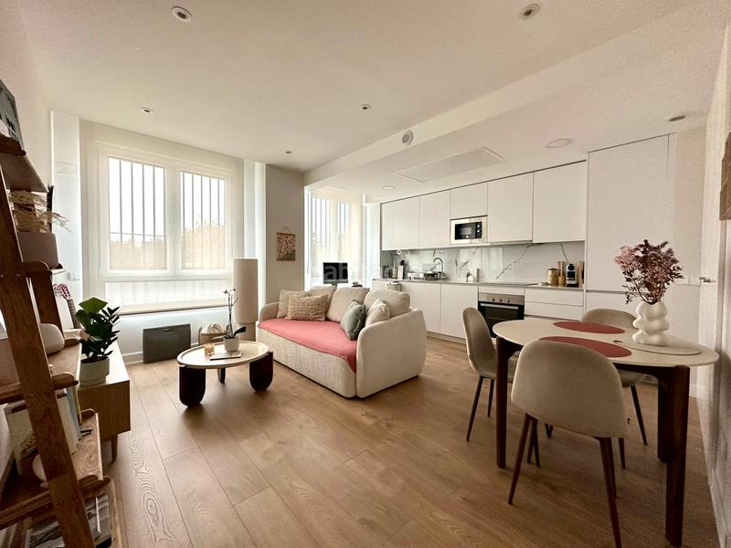 Foto 4b09a7a1-c3ee-4054-bbf9-9d22ea5a8ba9. Rent flat with heating parking in Almendrales Madrid