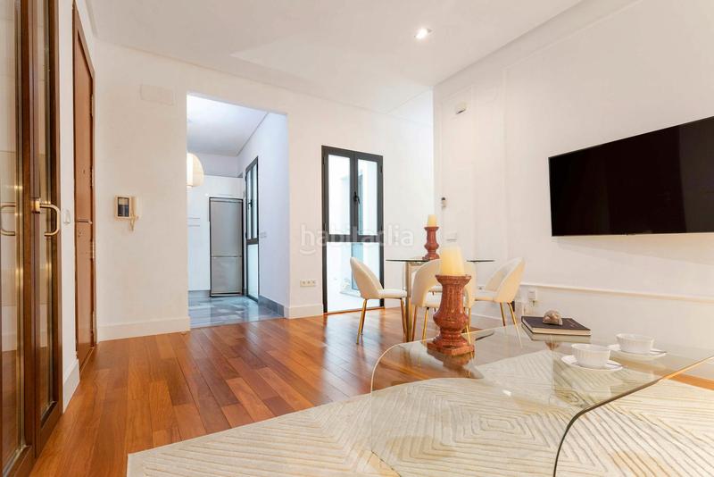 Foto 2d210803-f970-4e9a-ac3f-0897cf2f2663. Lloguer pis amb calefacció a Alfalfa - Santa Cruz Sevilla