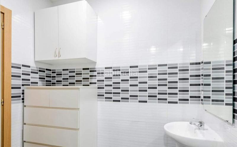 Foto b2283074-b2d1-4975-b9c0-9e971e5ef422. Rent flat with heating in Fuente del Berro Madrid