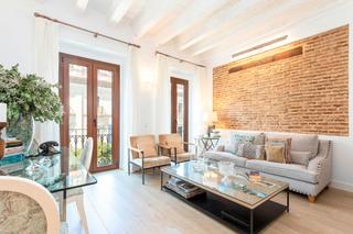 Rent Flat  N/a. Calle julio césar, sevilla