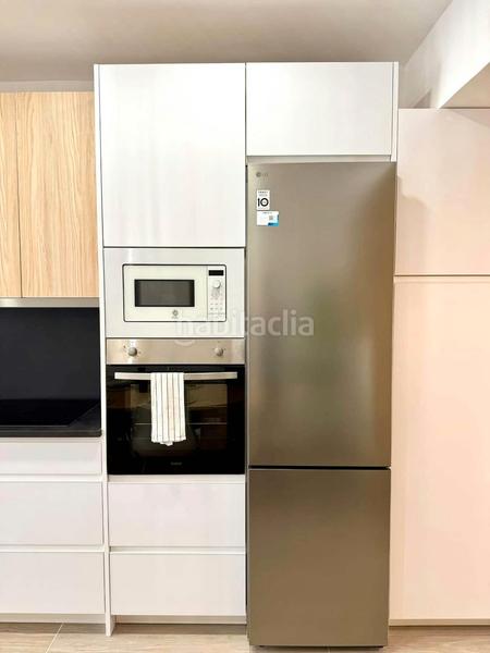 Foto 50f056e4-0a33-4db1-b38e-76c74dfb5b6b. Rent flat with heating in Valdeacederas Madrid
