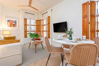 Rent Flat  N/a. Plaza de santa cruz, sevilla