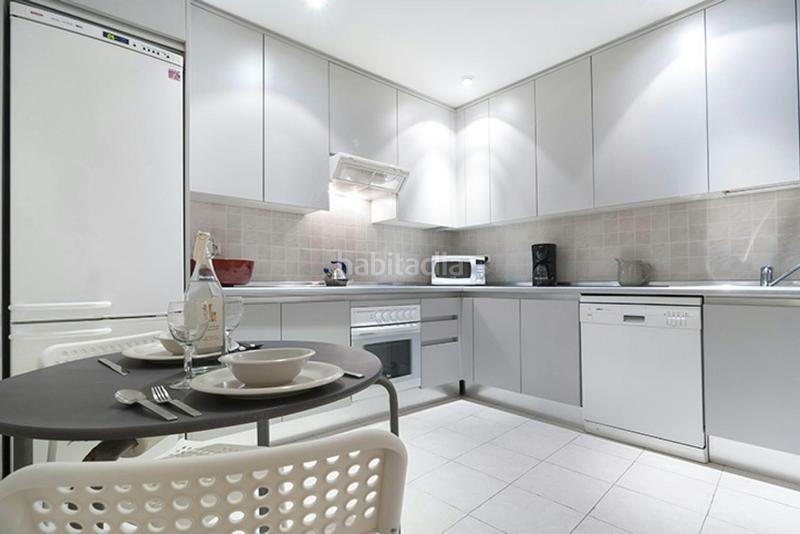Foto a402f821-ac61-43d5-b0e4-7a7e9003269d. Affitto appartamento con riscaldamento in Cortes-Huertas Madrid