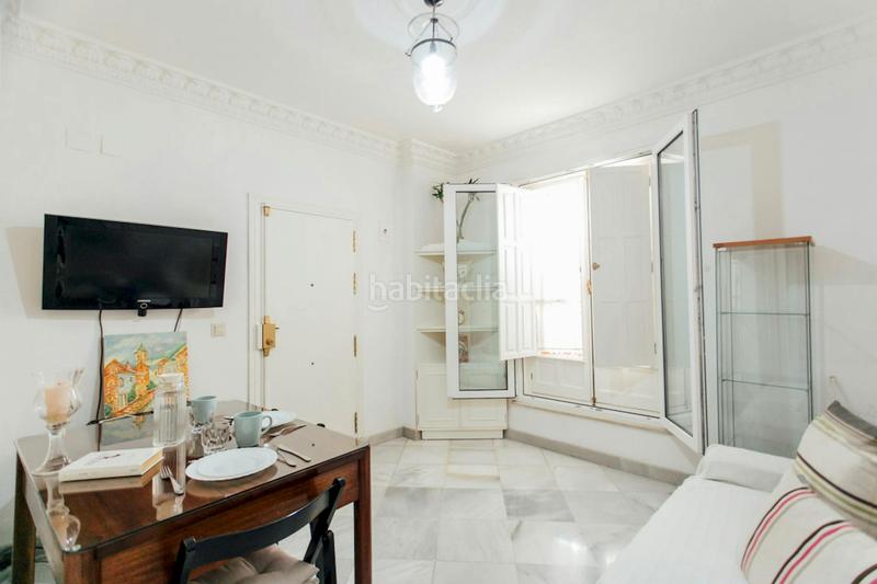 Foto cc7712c9-b9dc-4ee1-93f3-925d32f2d519. Alquiler piso calle espronceda, en Alfalfa - Santa Cruz Sevilla