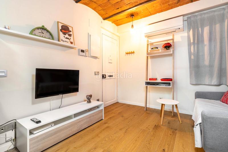 Foto 2420cb6c-64c0-424a-97ad-15af625ef331. Rent flat with heating in Fort Pienc Barcelona