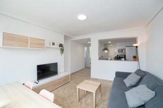 Location Appartement  N/a. Carrer de josep benlliure, valencia