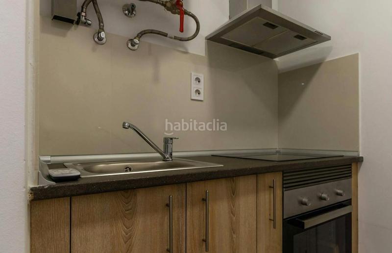 Foto 920a46b0-caae-4f76-8781-eb4145c4ff34. Alquiler piso carrer del moianès, en Hostafrancs Barcelona