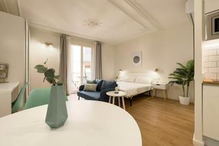 Location Appartement  N/a. Carrer de sant antoni abat, barcelona