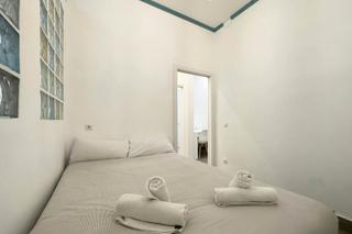 Location Appartement  N/a. Carrer de valldonzella, barcelona