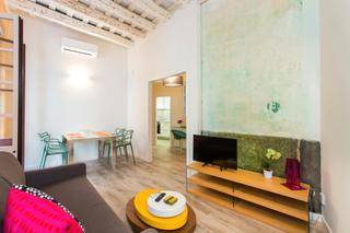 Miete Etagenwohnung  N/a. Carrer de salomó ben adret, barcelona