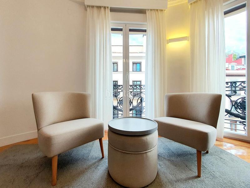 Foto 542039b9-b7fe-4387-87aa-25ce1a6c4372. Location appartement avec chauffage parking dans Cortes-Huertas Madrid