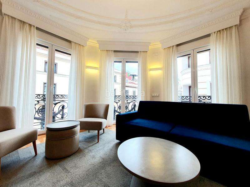 Foto eb31f0a1-1dec-49e7-86bb-11bbf3aeec46. Location appartement avec chauffage parking dans Cortes-Huertas Madrid