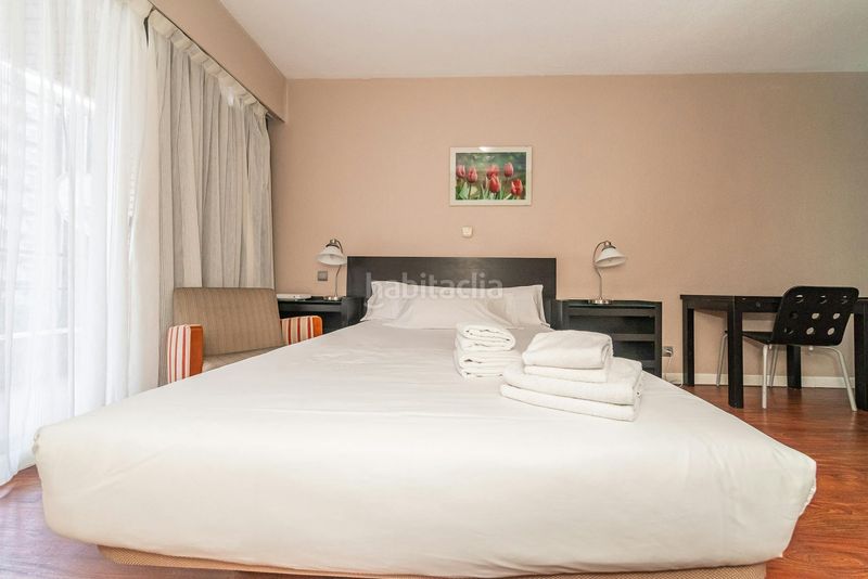 Foto e2e5efdf-e7c0-4e8f-a692-eb2d6af09603. Lloguer edifici a Castilla Madrid