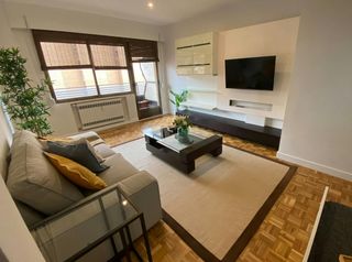 Location Appartement  N/a. Paseo de la reina cristina, madrid